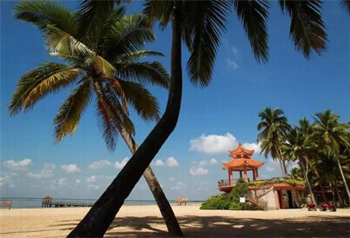 加盟莱格麻辣烫开店什么位置好，麻辣烫加盟风险大不大